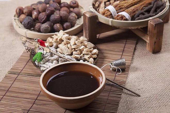 食管癌的病因病机是什么？其治疗方法是什么？