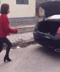 上课衣服穿反怎么办,上课忘记穿裤子该怎么办