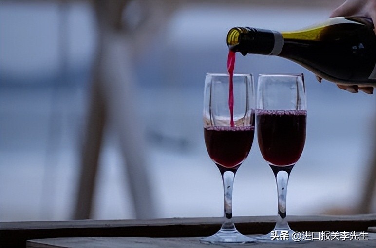 香港货物深圳清关最新政策,香港进口清关费用大概多少钱