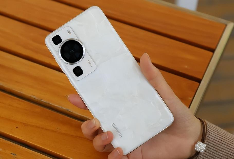 华为p60发卫星消息给苹果吗,华为p60发布会北斗