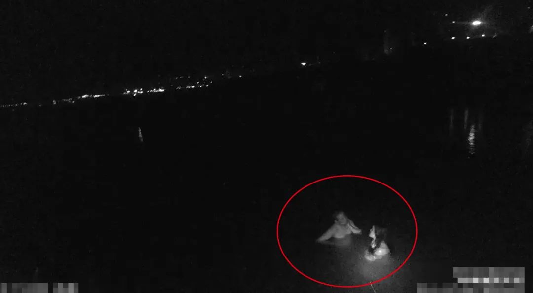 百日行动｜万州两情侣闹别扭双双跳江，钟鼓楼派出所紧急救援