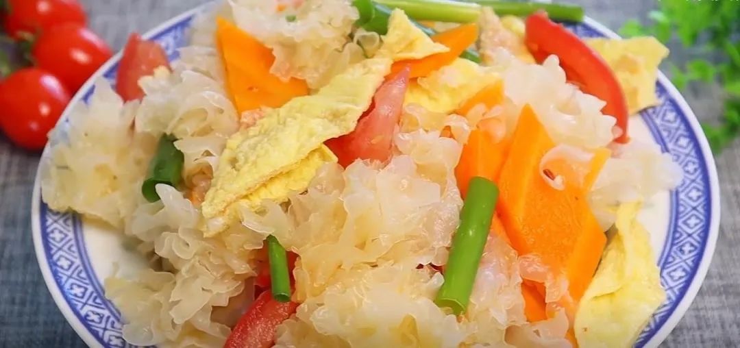 40岁以上的女人吃什么胶原蛋白好,吃什么样的胶原蛋白能让皮肤饱满