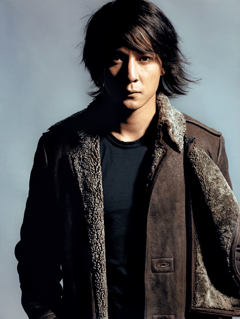 最酷的男明星短发型,顶流男明星发型