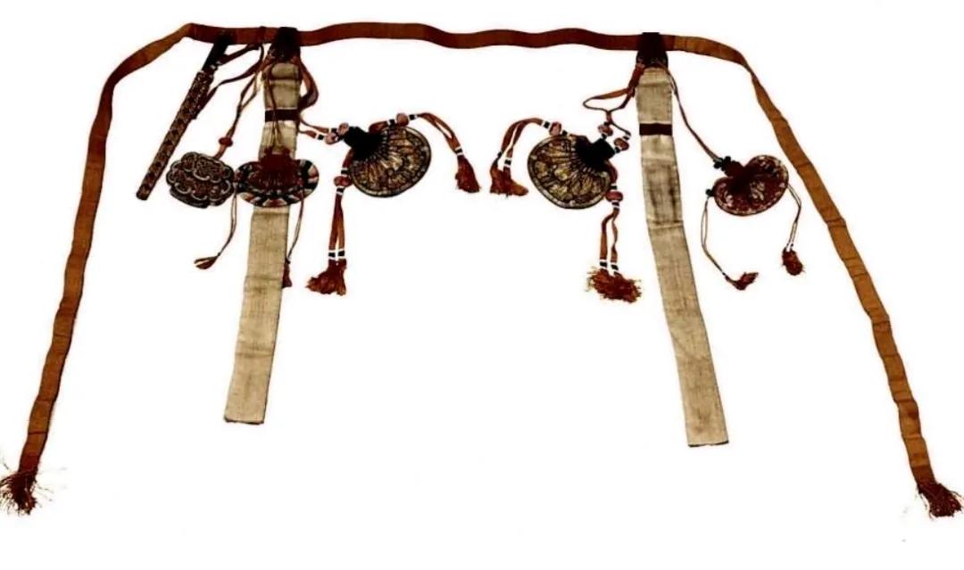 清朝官服真丑,中式宫廷风清朝服饰