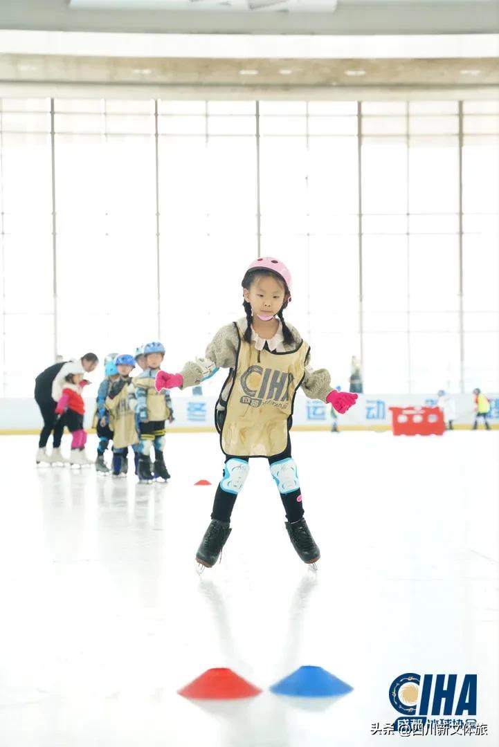 成都青少年夏令营训练营,成都青少年篮球训练营推荐