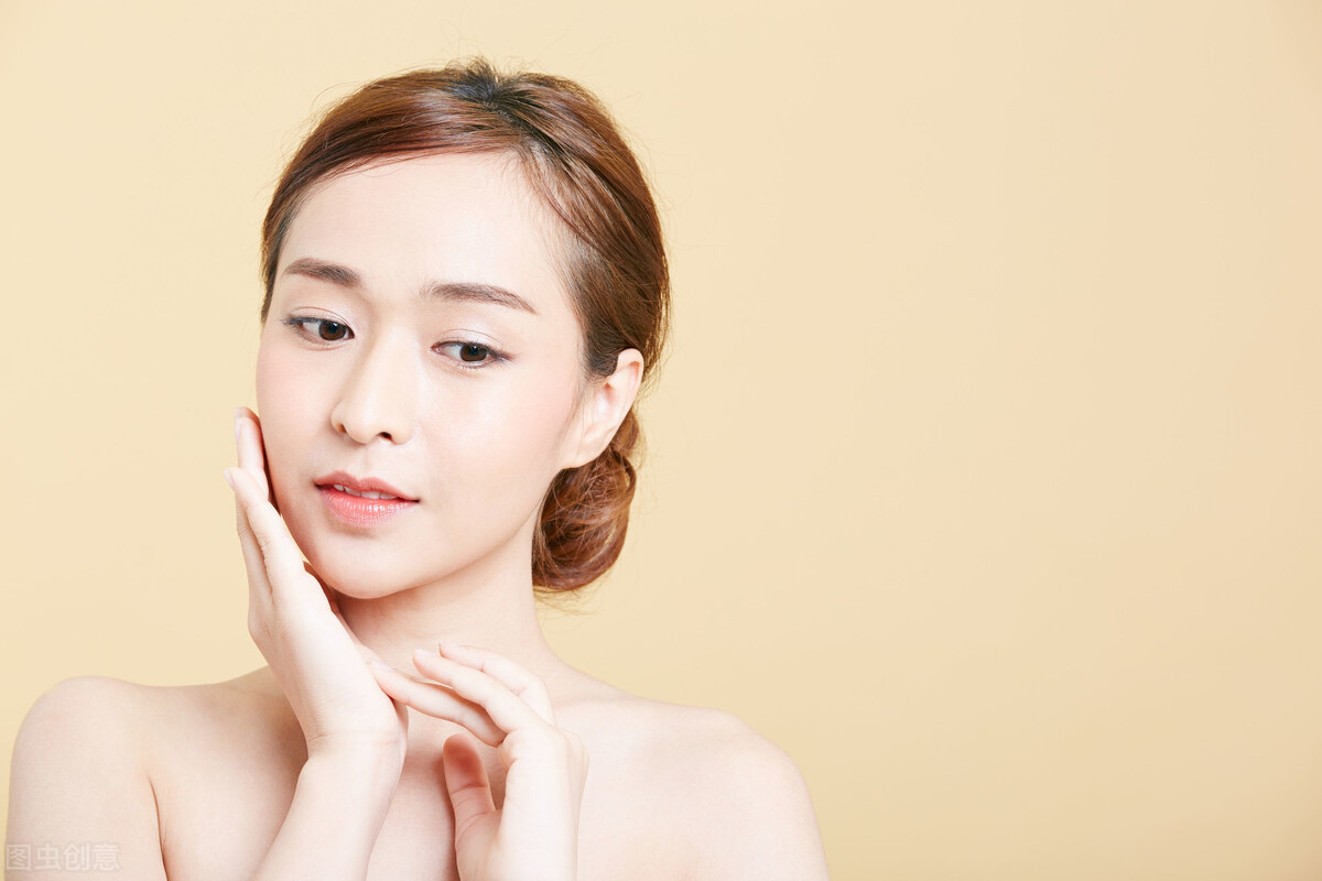 爽肤水精华和面霜区别,精华液能和爽肤水面霜一起用吗