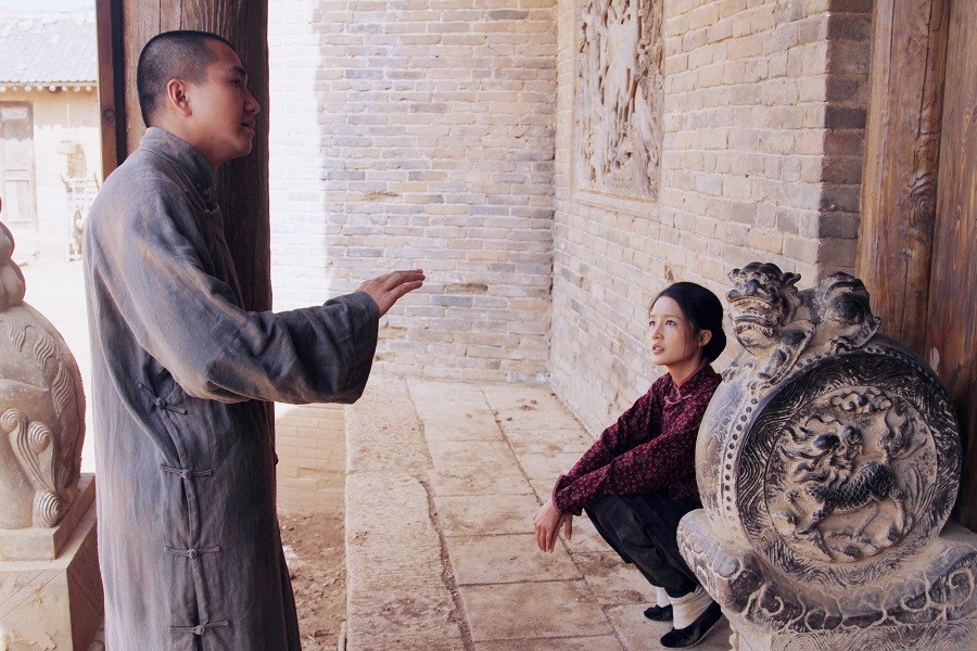 白鹿原：田小娥与4个男人鱼水*欢偷**时，就注定被时代思想禁锢杀死