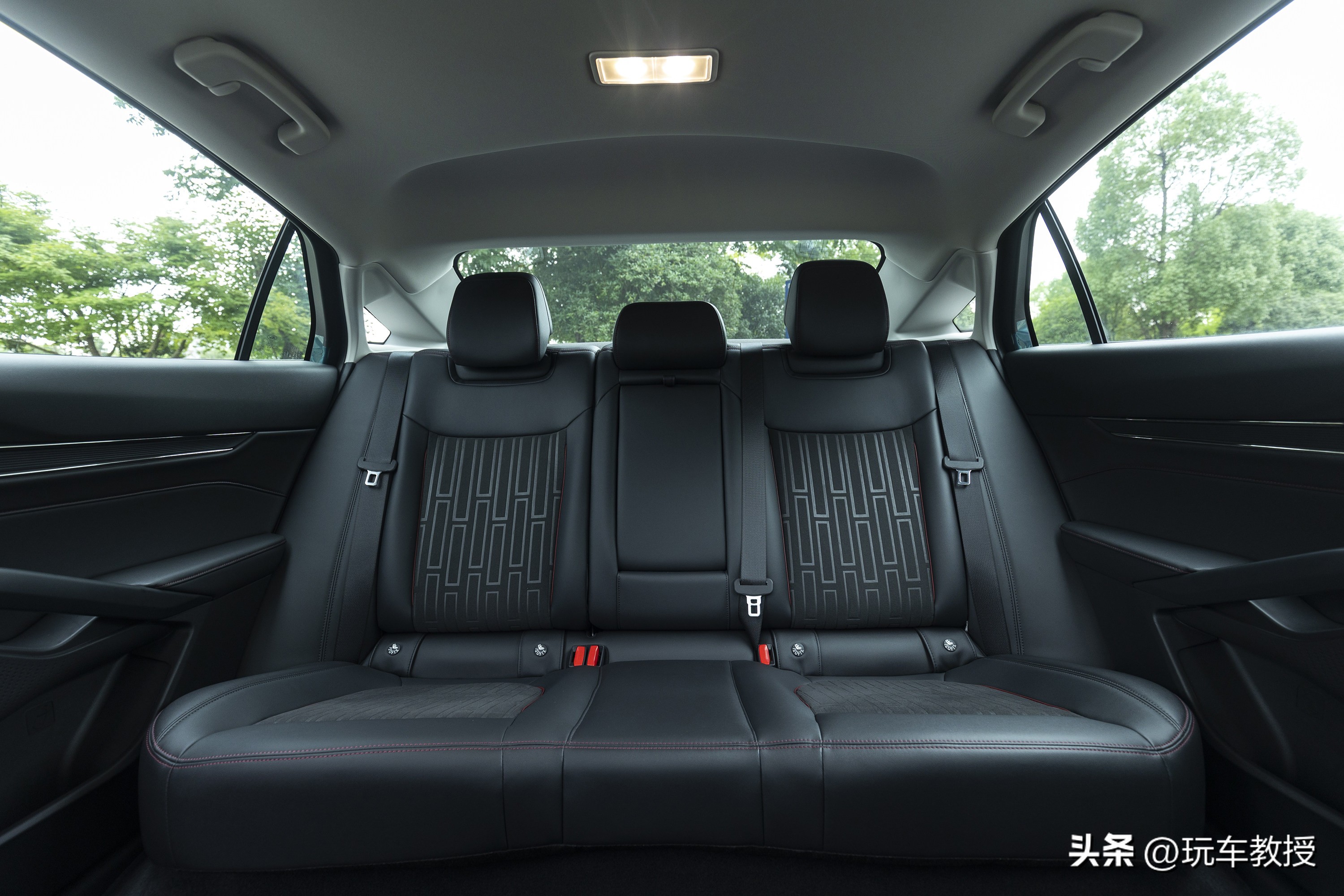 蒙迪欧2023豪华版性价比,颜值超高全新一代蒙迪欧终于来了