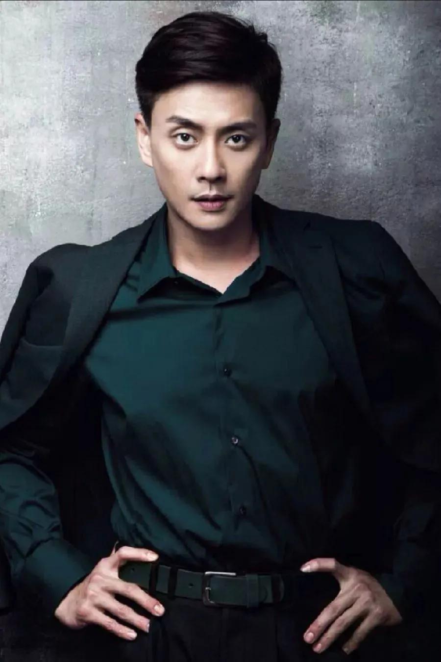 香港电影真的无人可用了?谢霆锋被迫复出,林峯和黄宗泽被迫接班