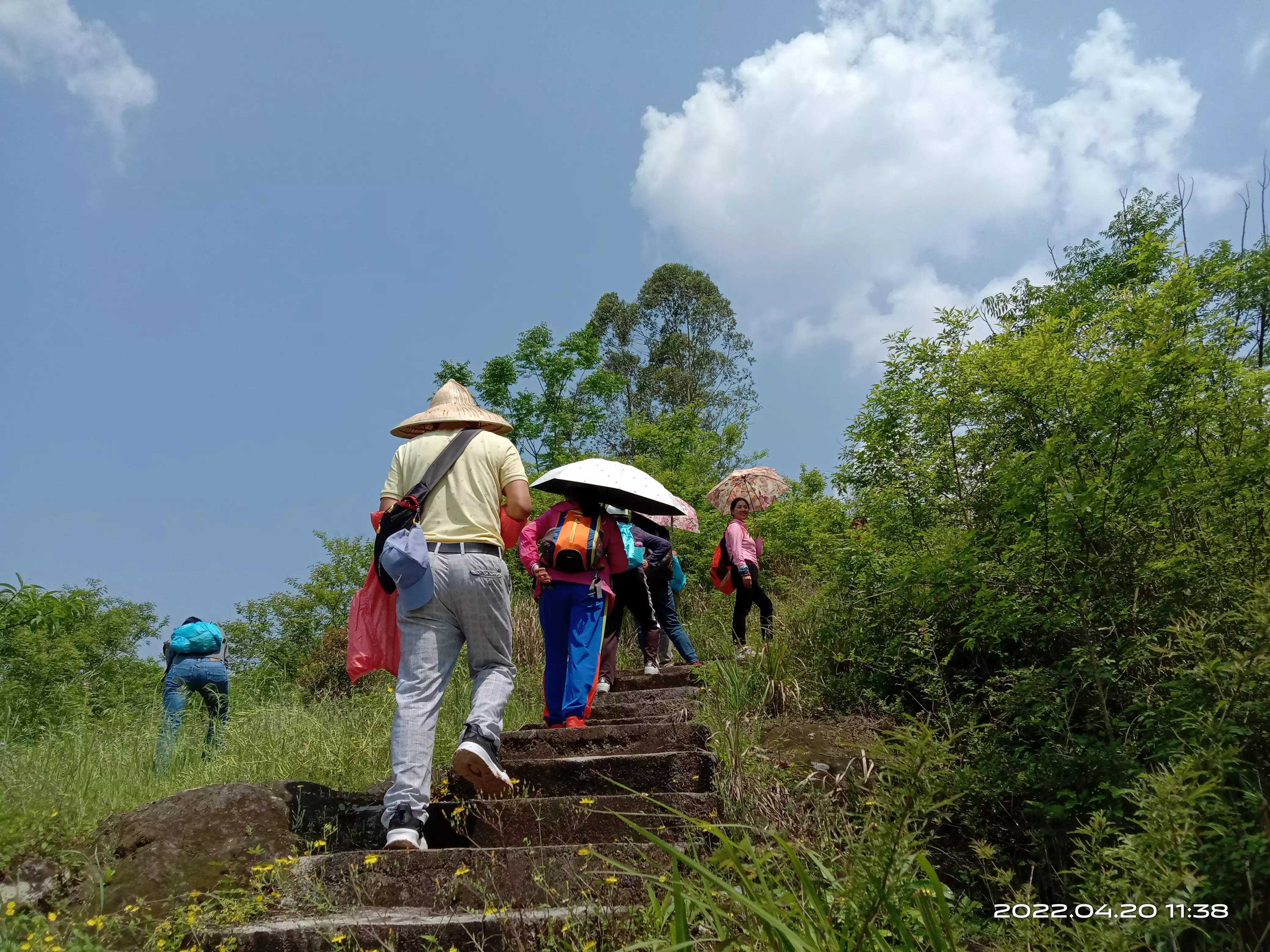 丰都鬼王摩崖石刻怎么走,丰都鬼王山徒步