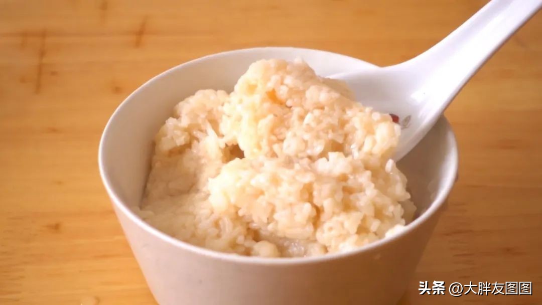 豆沙酒酿圆子教程,酒酿红豆饼的做法