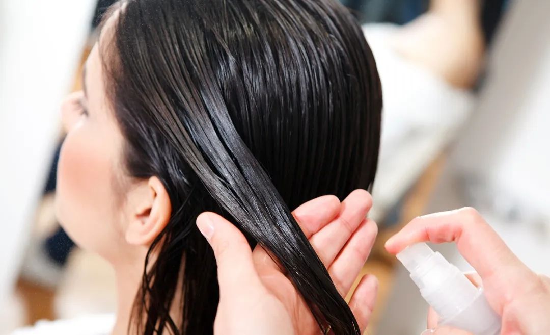 染头发盖不住白发是什么原因,染过又长出来的白发怎么补救