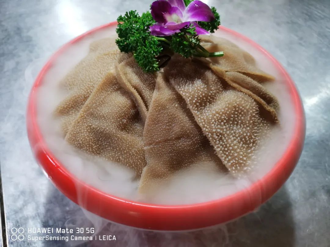 退伍老兵创业14年，竟开出火锅界“黄埔军校”