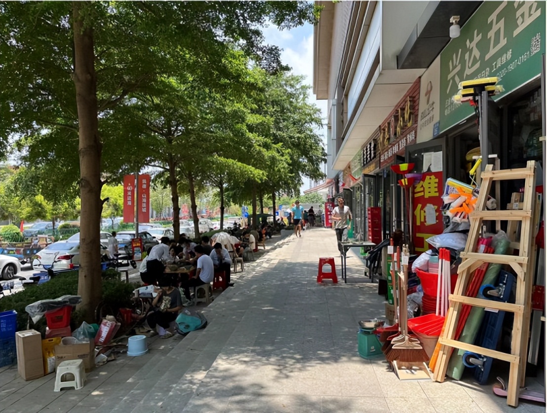 38℃，我在这里打车，没有一辆滴滴愿意来…