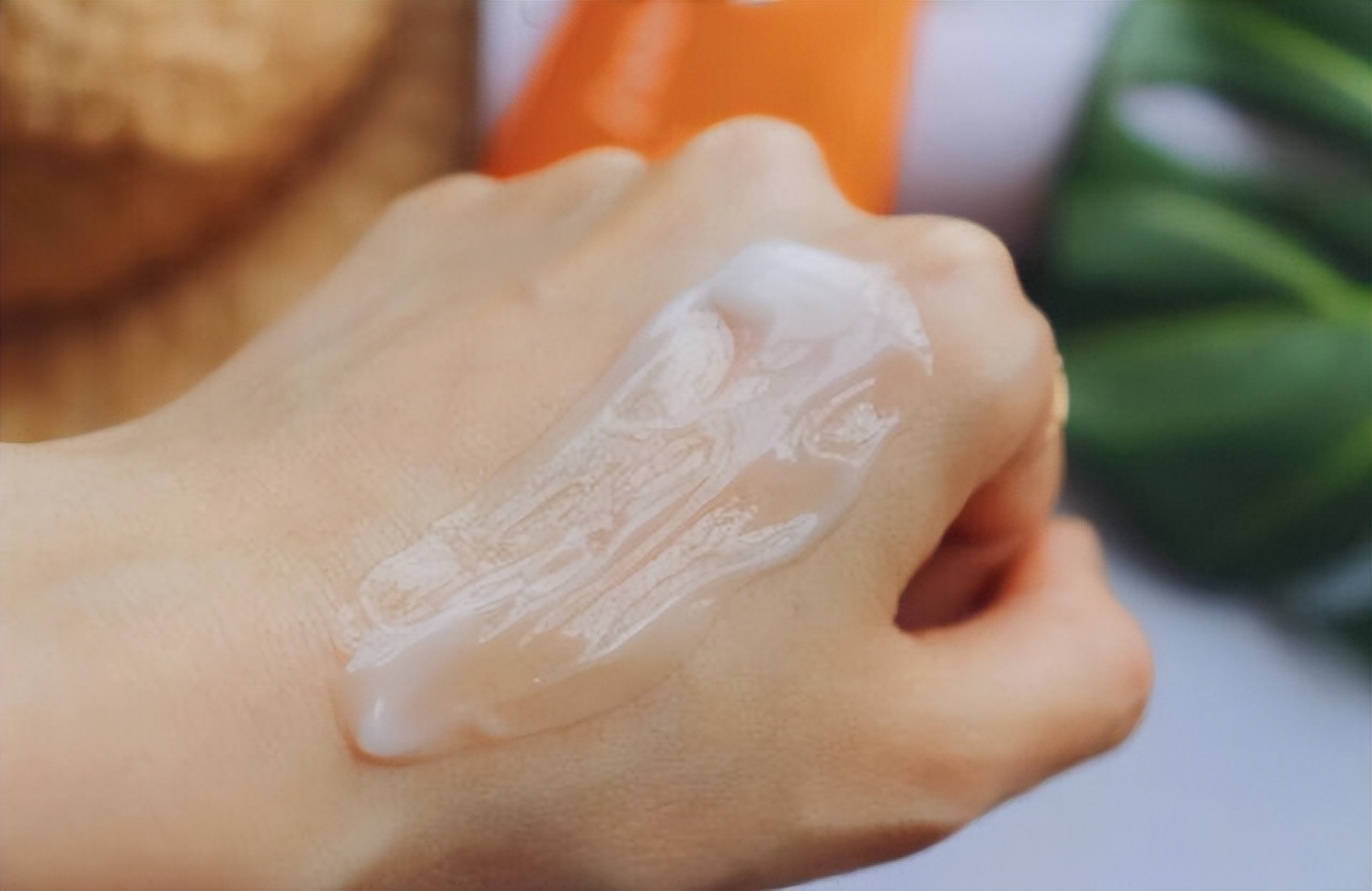 为什么有些人一晒就特别容易黑,为什么夏天有人特别容易被晒黑