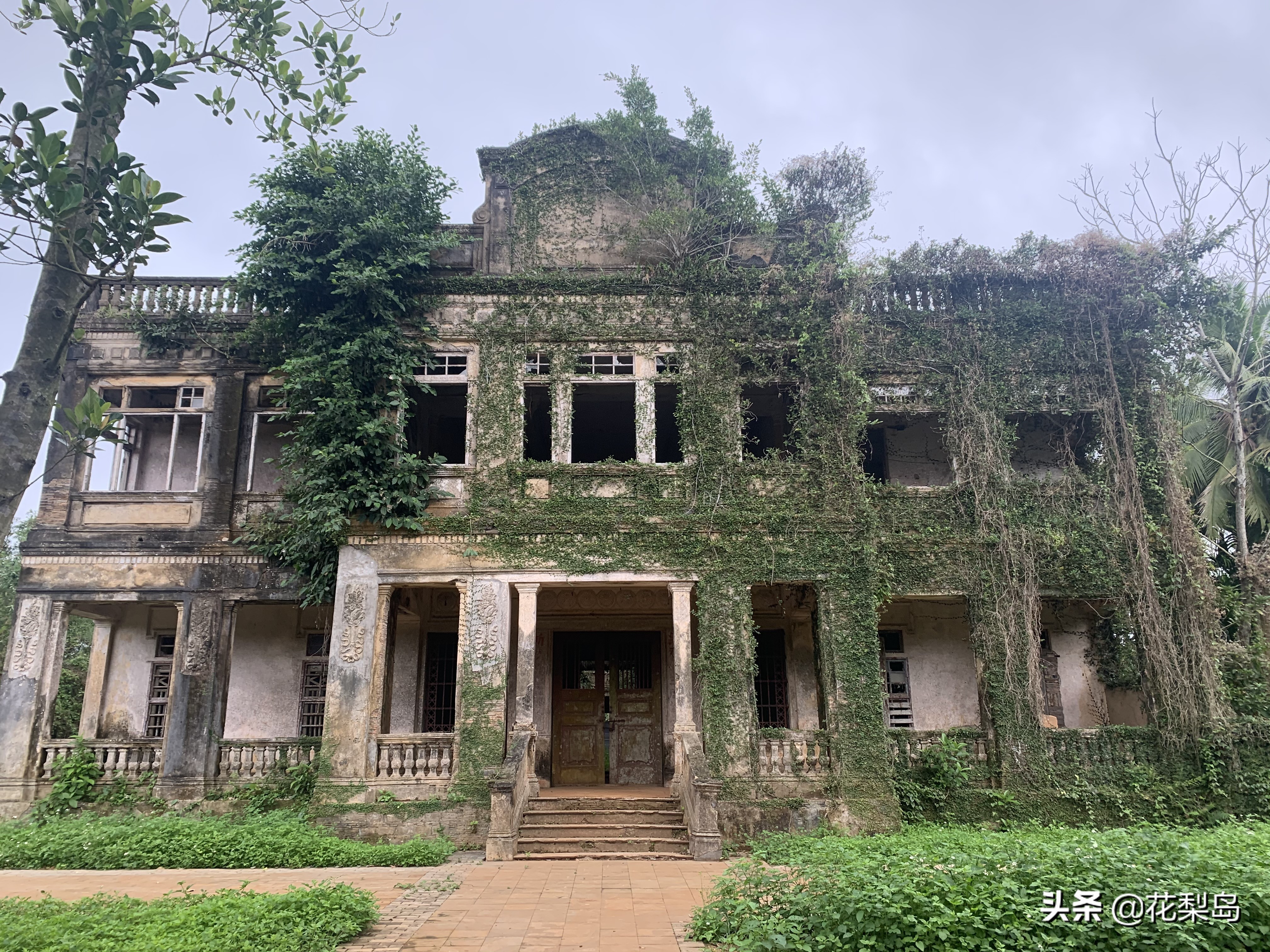 海南省会城市十大公共文化建筑,海南十大标志性建筑图片