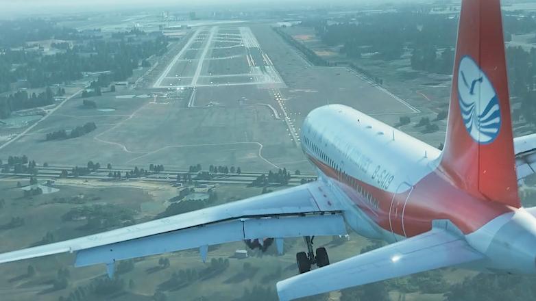 飞机挡风破裂数百人被困万米高空,玻璃破裂飞机迫降视频