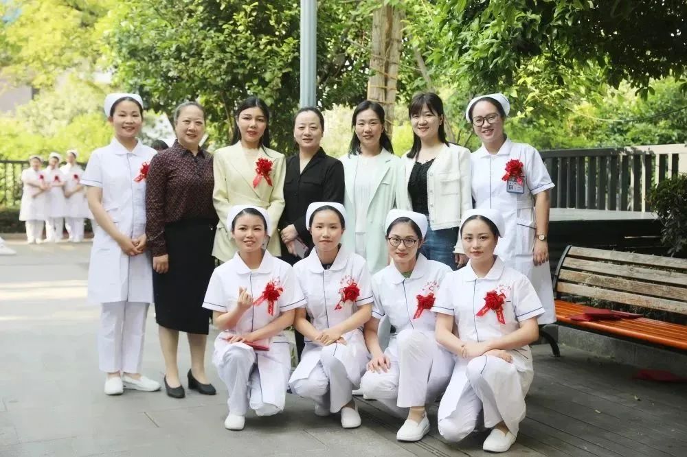 发展护士队伍改善护理服务演讲稿,发展护士队伍改善护理服务黑板报