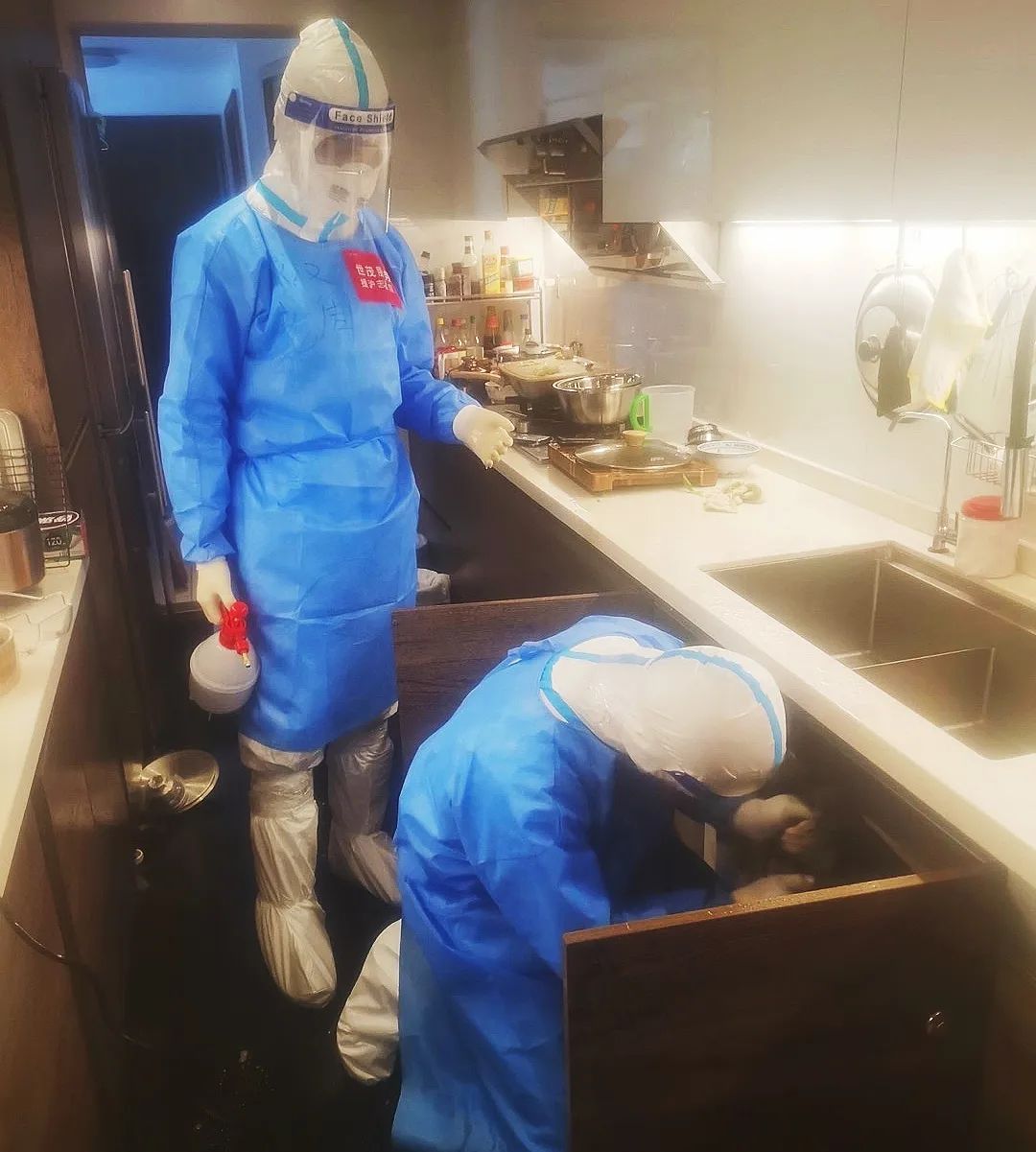 世茂服务业主案例,世茂服务保驾护航为爱而战