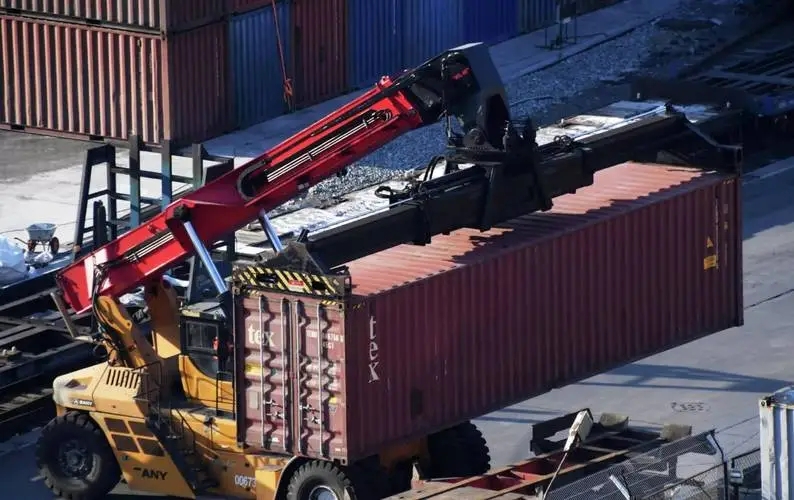 同为共产主义国家转型，为何中国成功崛起俄罗斯却失败了？