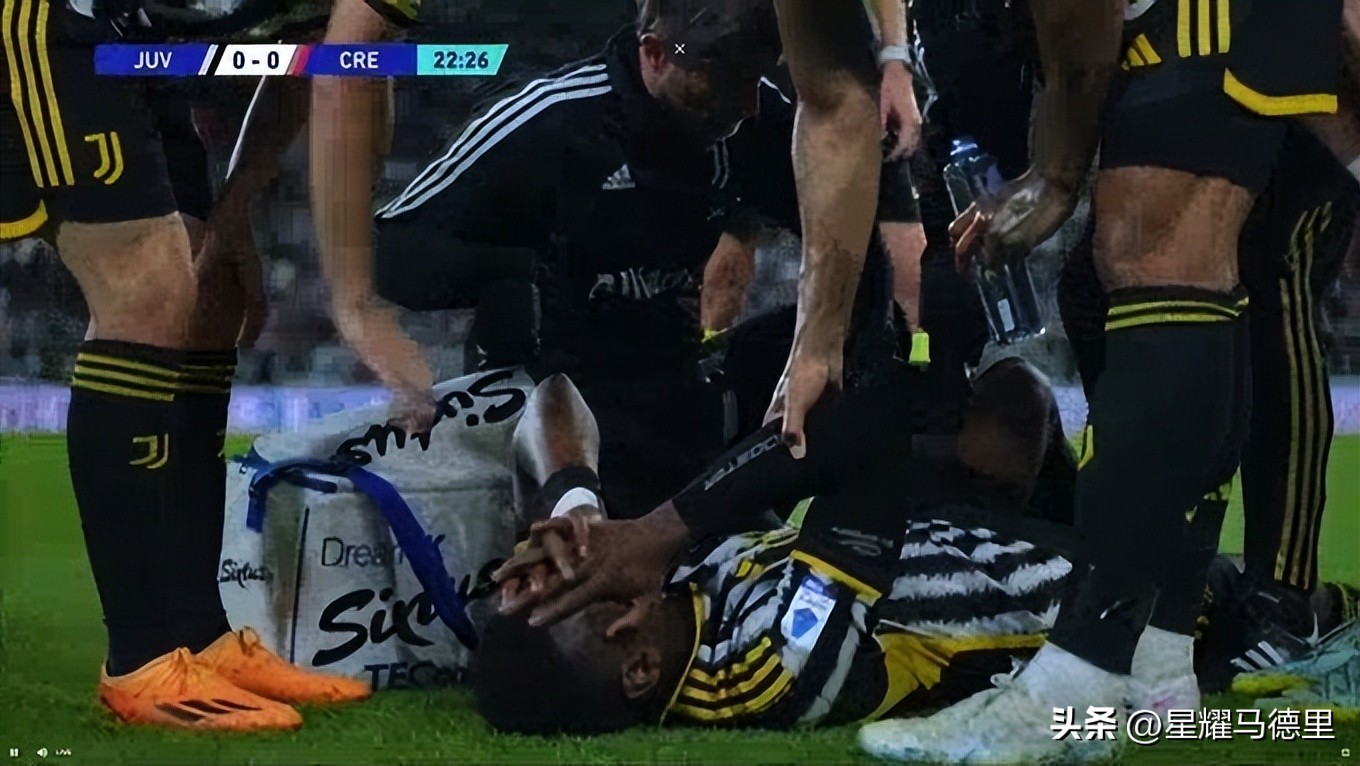 博格巴伤退曼联,博格巴坦承正度过最艰难时期