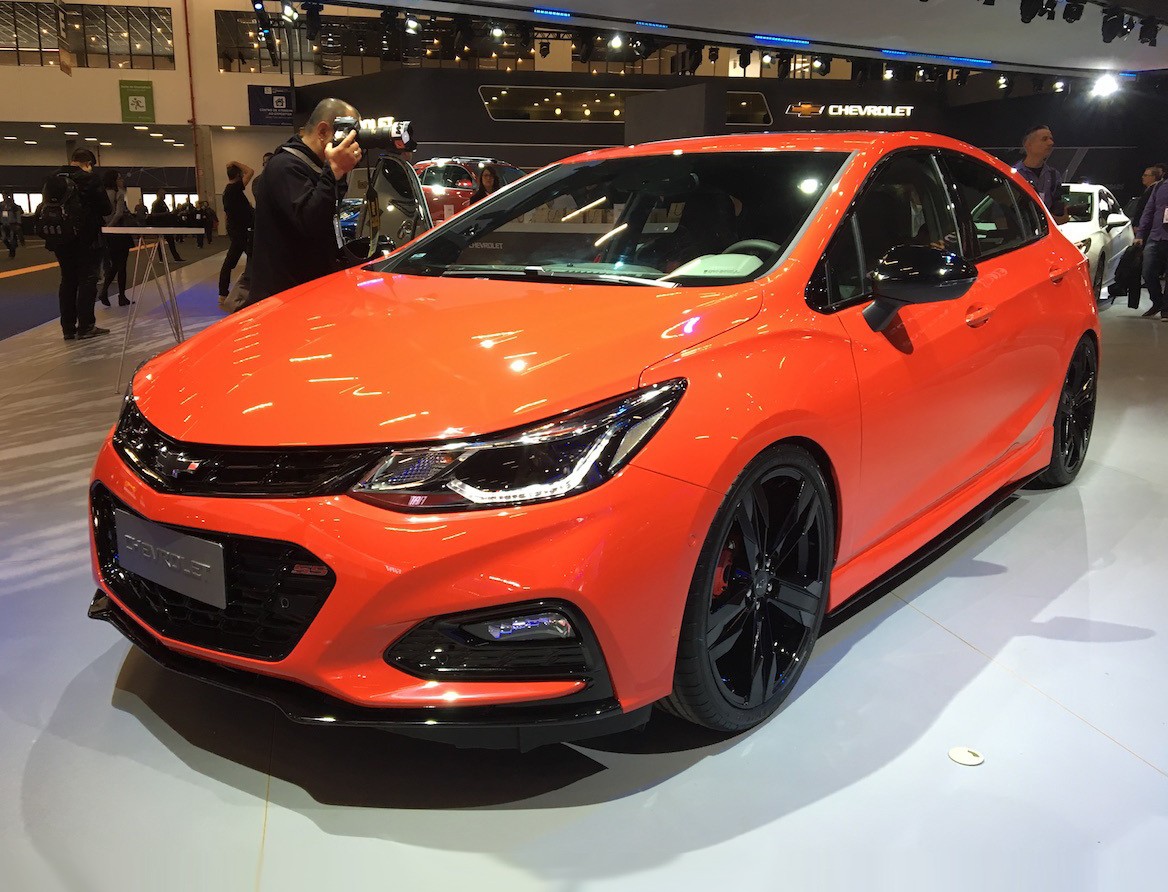 雪佛兰科鲁兹之后再无爆款车型,雪佛兰科鲁兹新款旧款照片对比