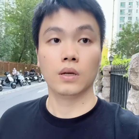 身上长小鼓包怎么判断是不是癌症,身上起了个疙瘩一查是癌