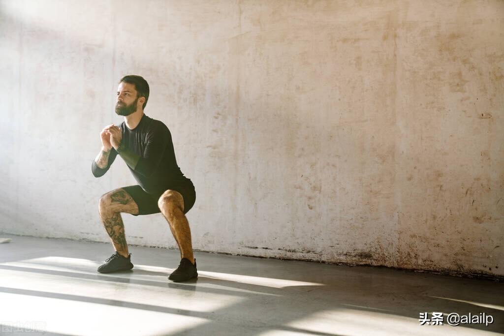 膝盖跑步受伤的症状有哪些,膝盖受伤后重新跑步注意事项