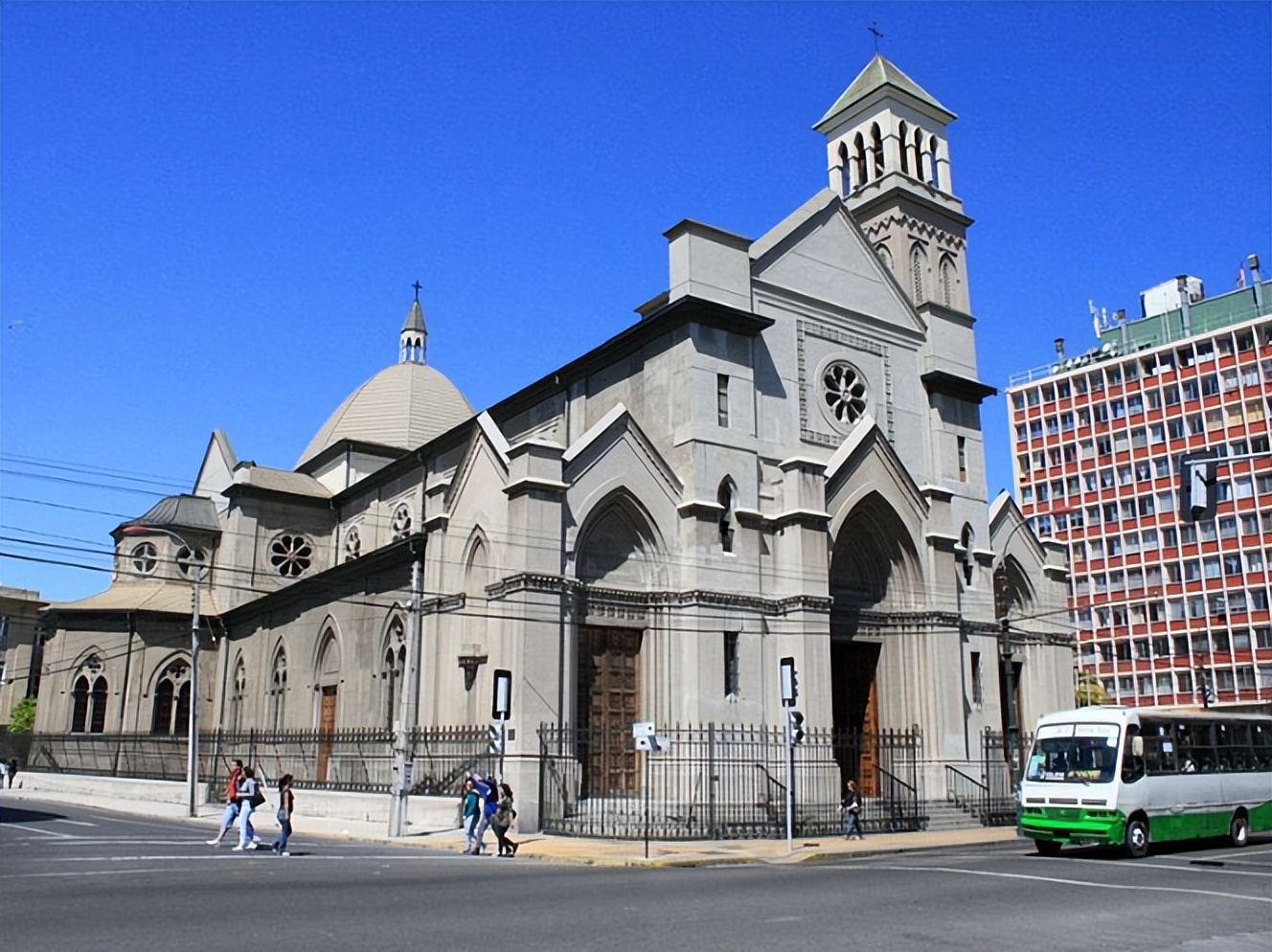 瓦尔多派的出现，只是对欧洲宗教改革运动产生了影响吗？