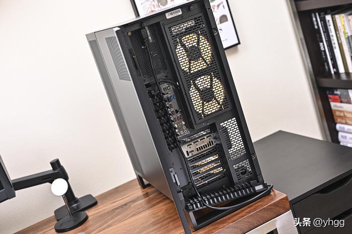 黑金全塔海景房——ROGZ790HERO+4080猛禽+追风者NV7装机展示