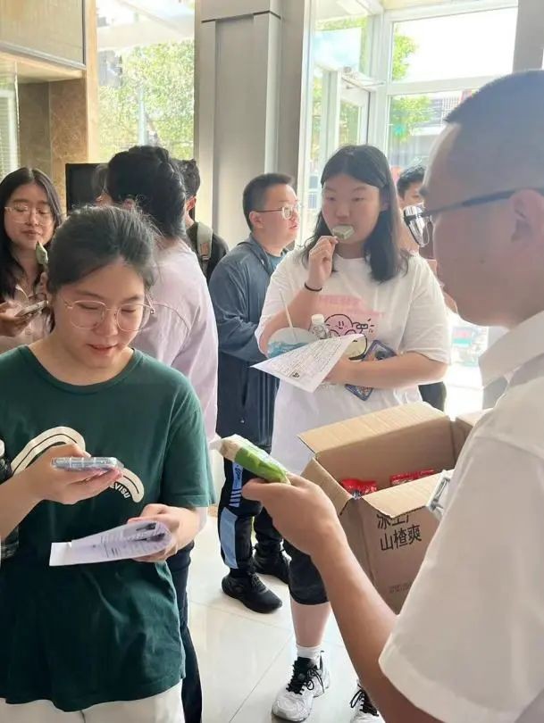 瀛﹁溅鐨勮繃绋嬩腑涔愯叮鏃犵┓,杞绘澗浣撻獙瀛﹁溅椹鹃┒涔愯叮