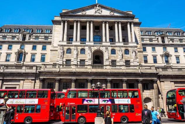 罗斯柴尔德家族是世界的主宰么,罗斯柴尔德家族与英国王室