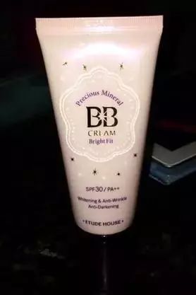 bb霜遮瑕美白套装推荐,bb霜遮瑕保湿不脱妆哪款最好