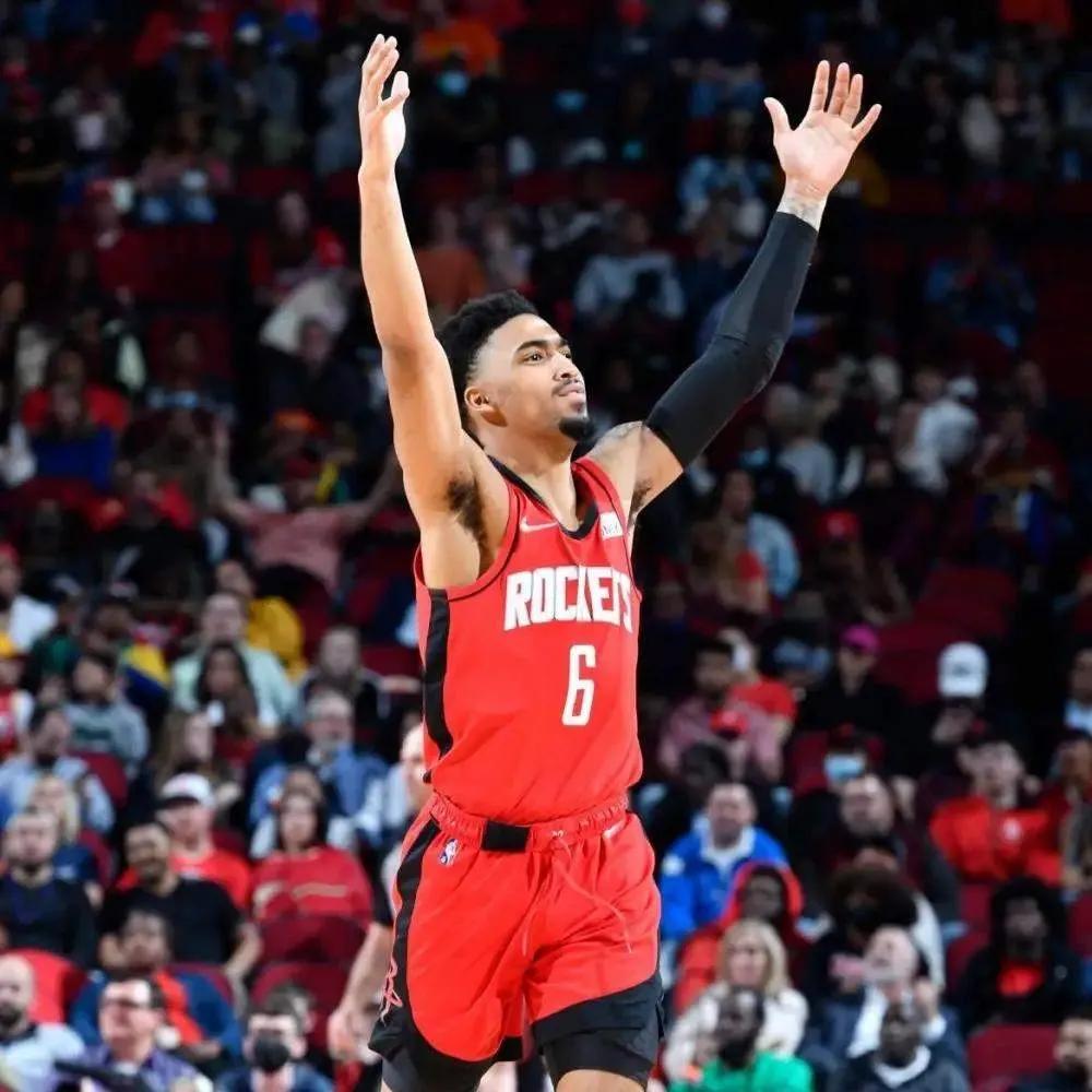 火箭队屡克强敌，盘点球员数据进步