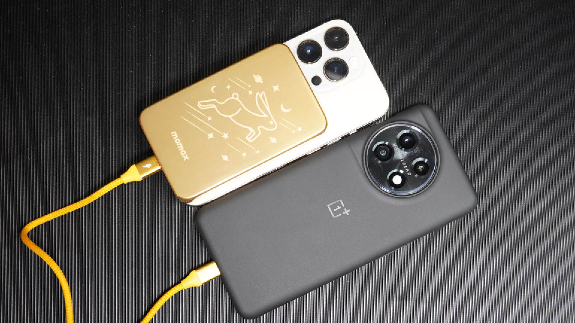 金兔迎新，兔飞猛进-摩米士兔年贺岁款磁吸充电宝