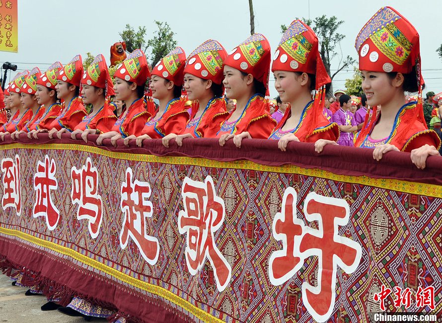 中国古代一直都是有“情人节”的，后来传承断了