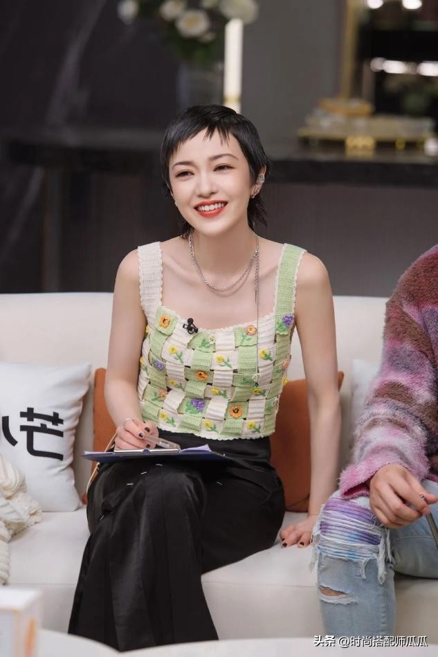 “白幼瘦”大势已去，现在男生都喜欢的是“蜜桃臀”，回头率很高