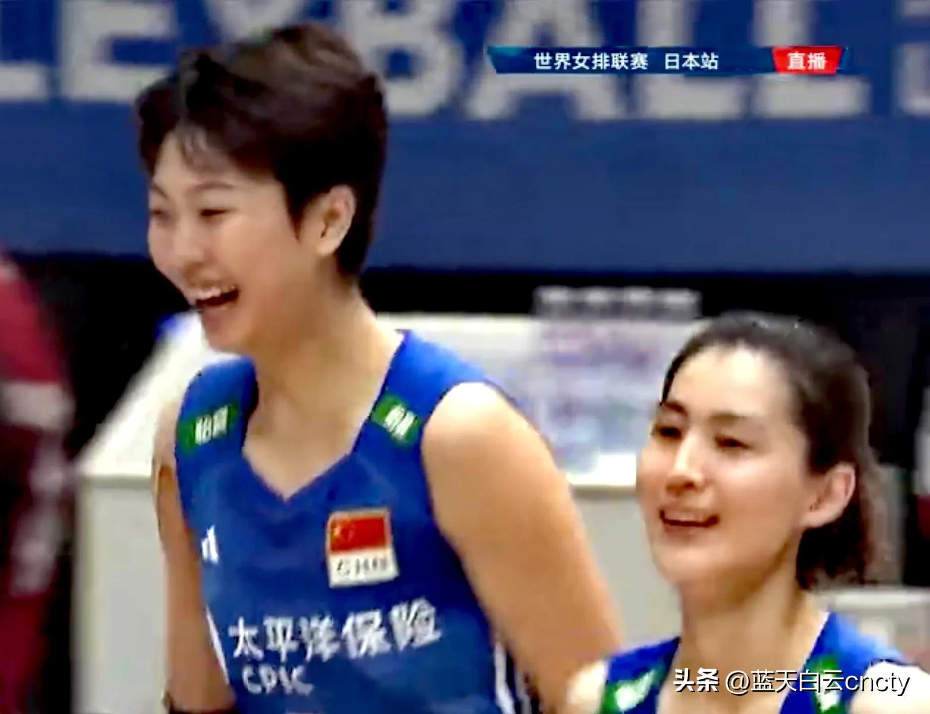 大快人心的比赛,4连胜世联赛中国女排3-0横扫日本