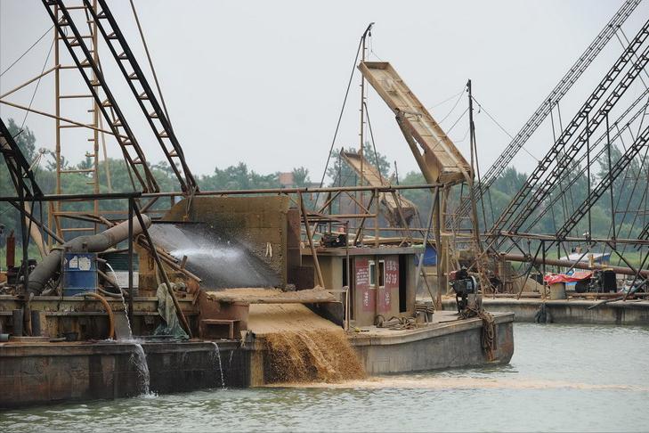 撸铁棒重现民间！给老百姓带来暴利，明令禁止背后隐藏危机