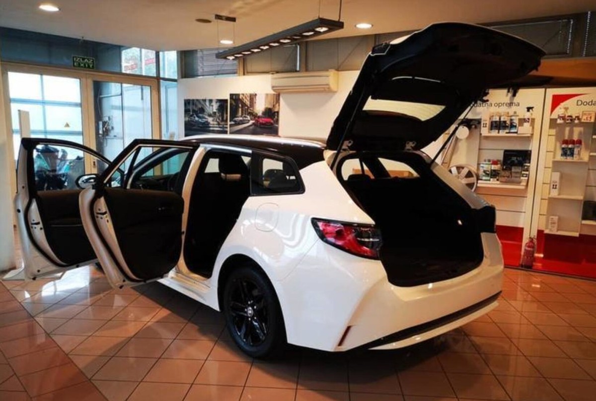 思域2022新款和卡罗拉哪个质量好,08年卡罗拉1.8好还是08年思域好