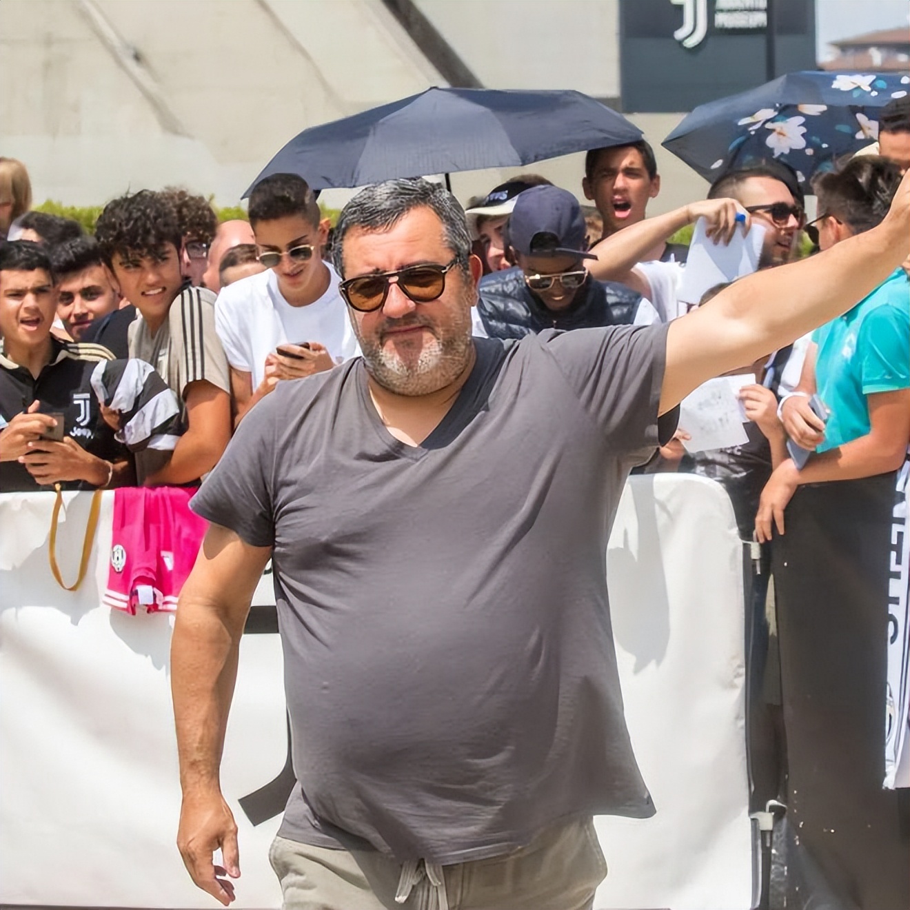 如何评价拉伊奥拉？永远不会有标准答案