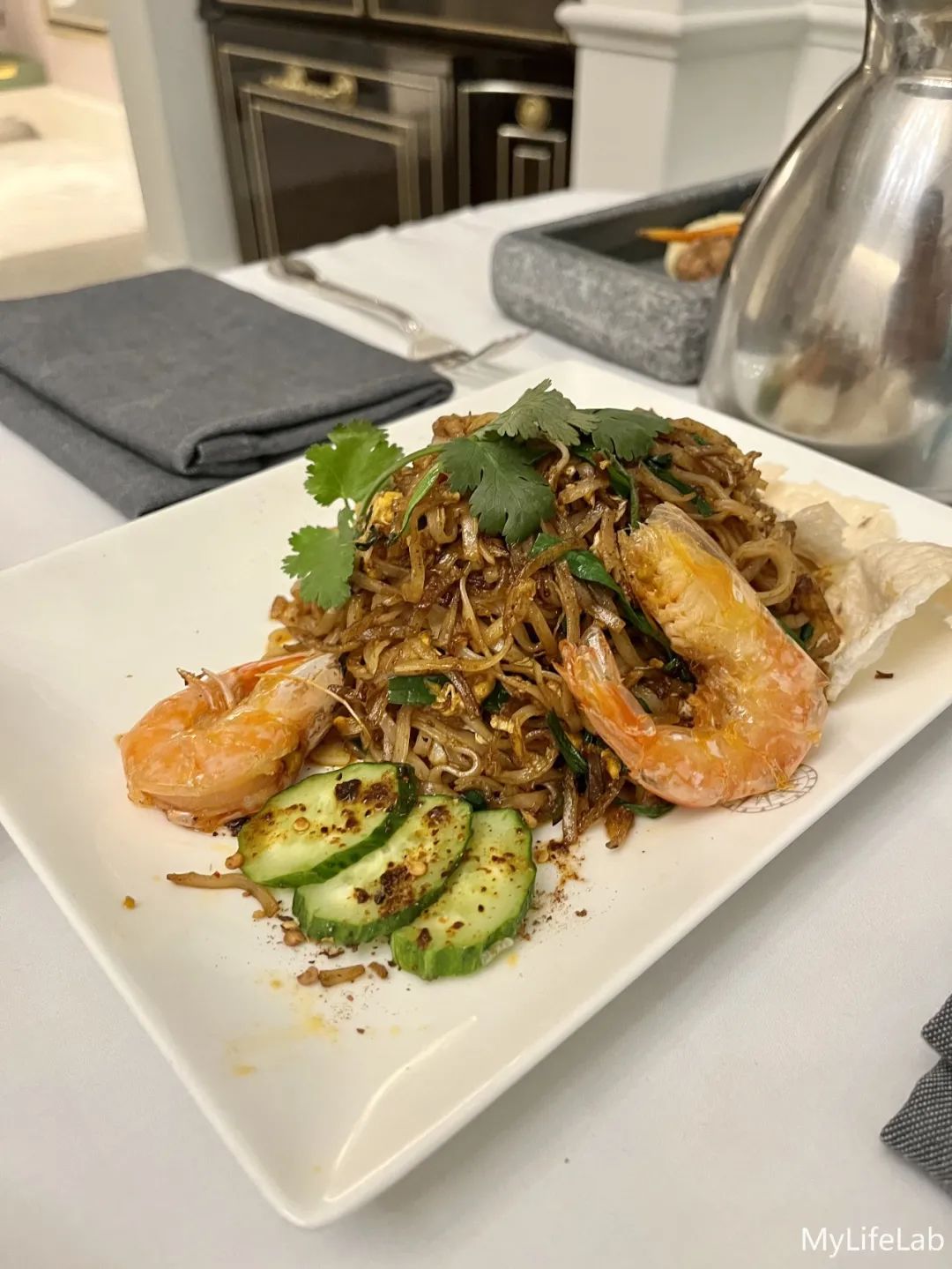 在3000+一晚的酒店吃泡面，澳门半日游耗尽电量...这个春节不一般