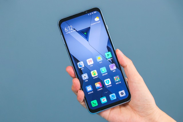 三星目前最好的一款手机是哪一款,现在三星手机最好的旗舰是哪一款