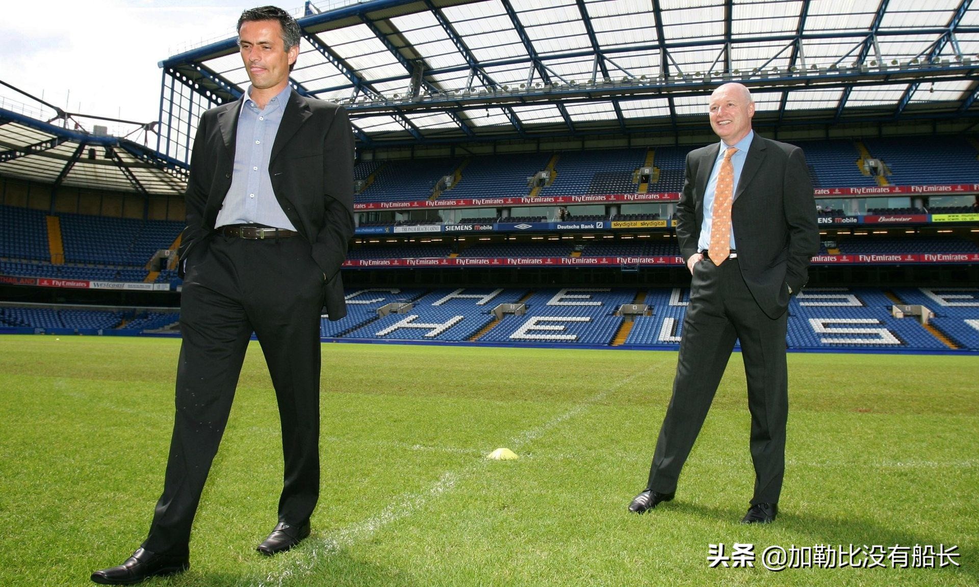 穆里尼奥与纽卡斯尔联签约,穆里尼奥接手蓝军第一战