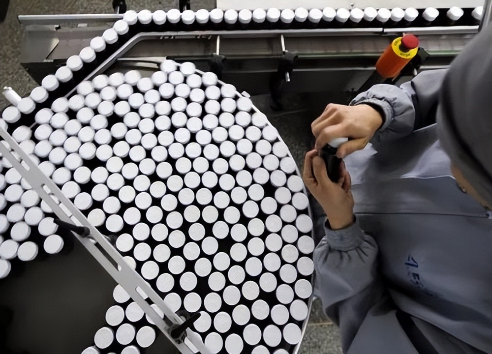 被誉为世界药房的印度，可仿制任何一款特效药，却需要平民支持？