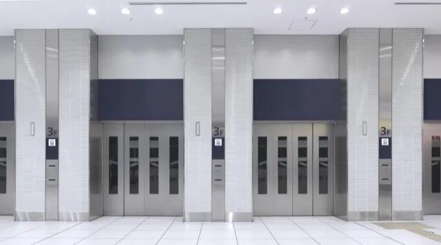 为什么小区的电梯越修越坏？看看这三个原因