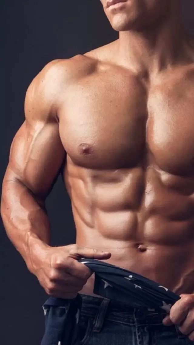 年龄大的男人健身有什么要注意的,男人三大项健身入门标准