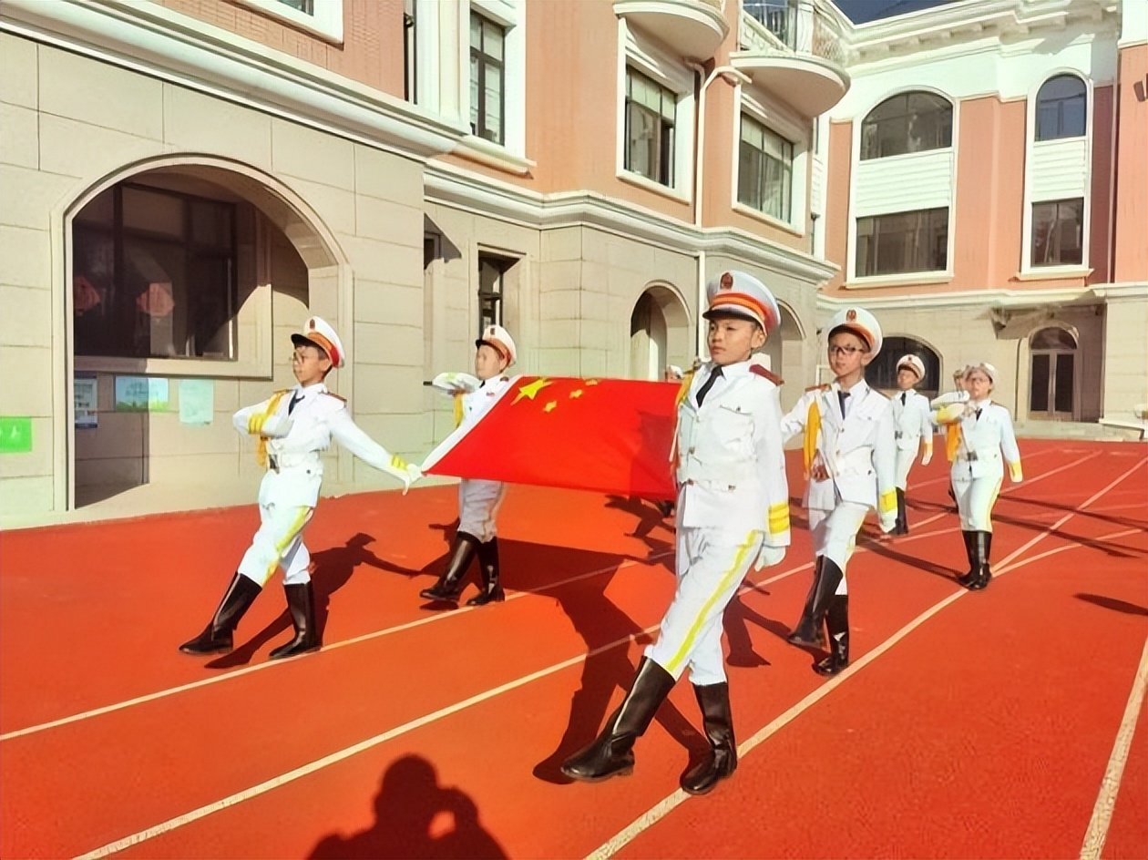 快乐“去上学”幸福“小时光”大连市甘井子区实验小学辛博街校区