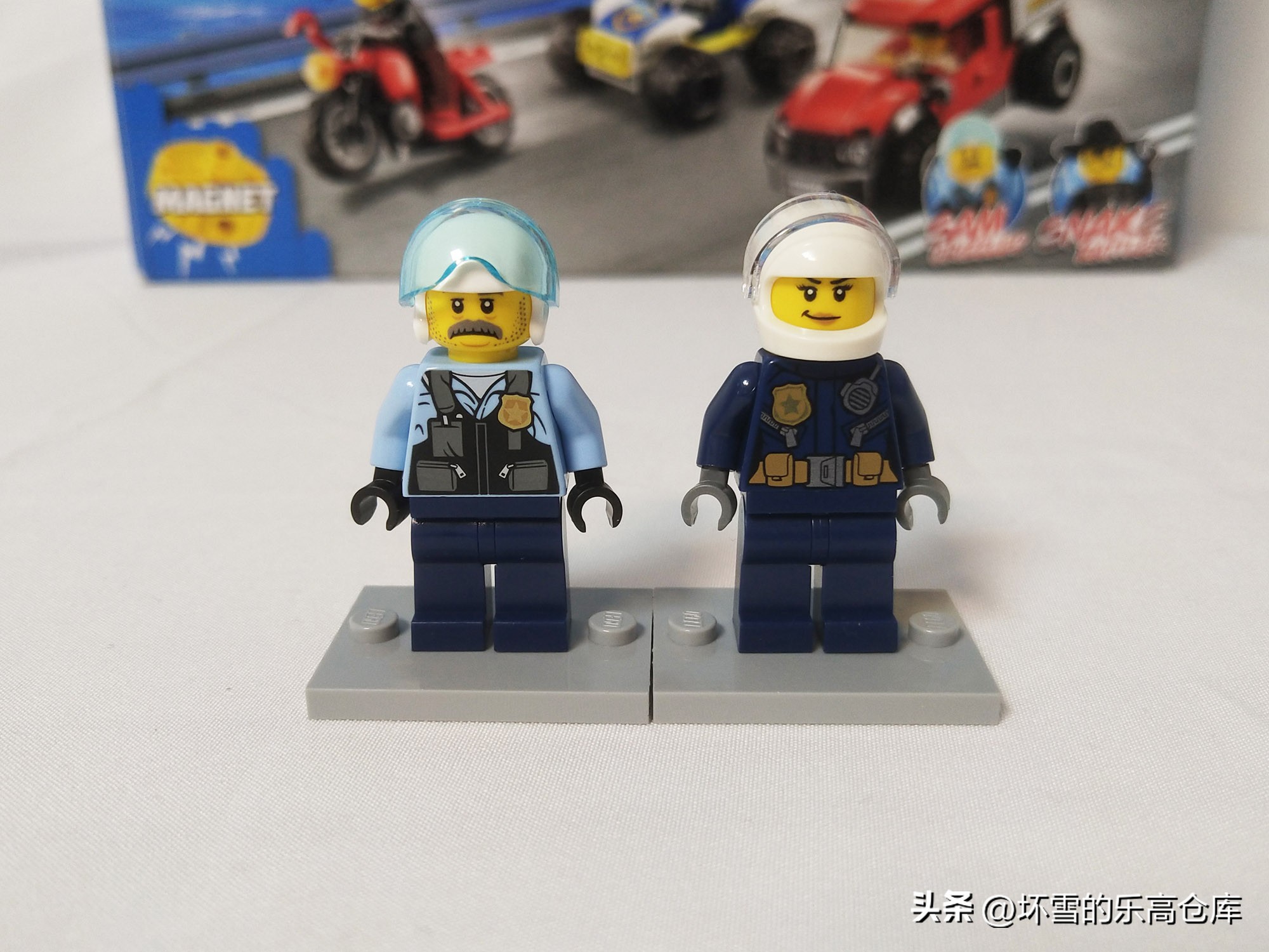 带磁铁的乐高,乐高60243警用直升机拼装视频