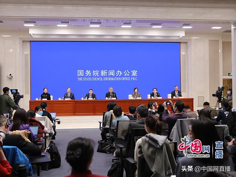 银行股股价比净资产低是怎么回事,银行股票持续大跌什么原因